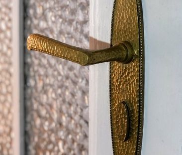 Stilvolle Altbauwohnung im Annaberger Zentrum! - Foto 1