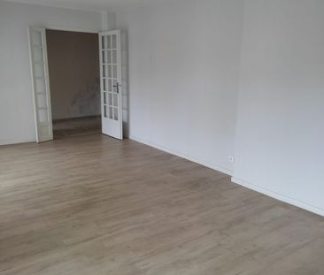 Location Appartement 4 pièces 93m² - Photo 2