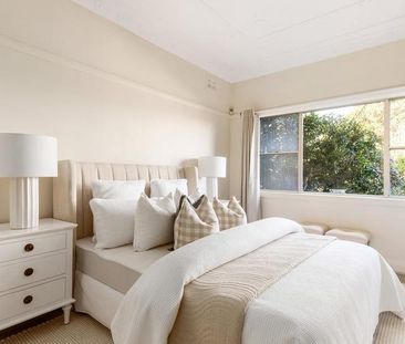 A Tranquil, Leafy and Convenient Home - Photo 5