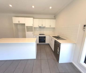 “Modern 2-Bedroom House in Werribee” - Photo 1