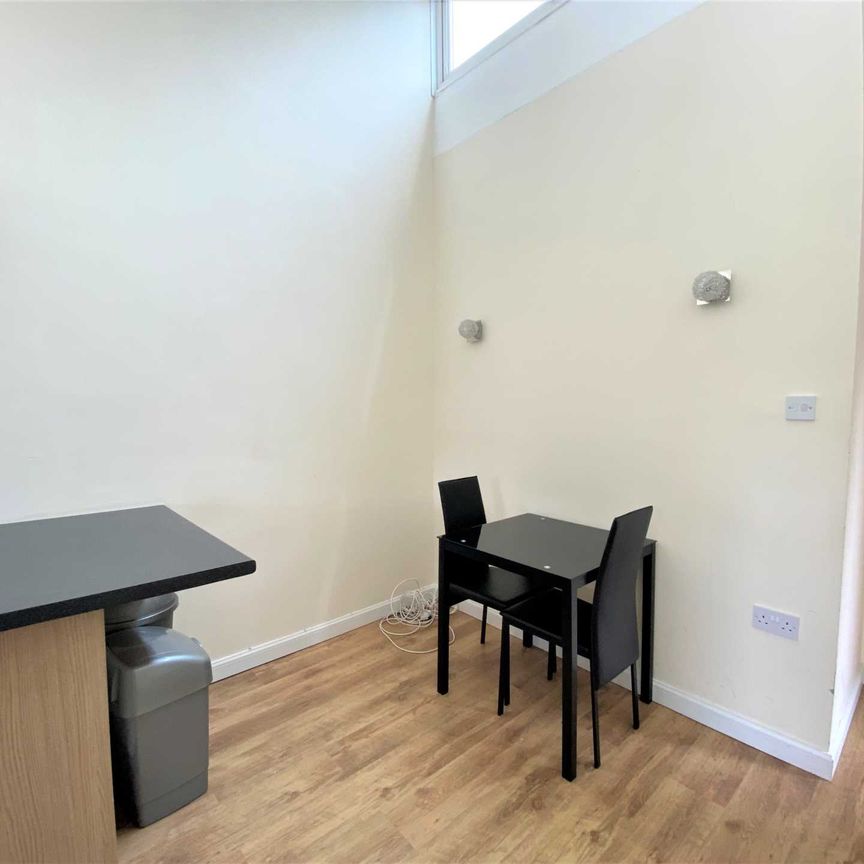 Ulcombe Gardens, Canterbury - Photo 1