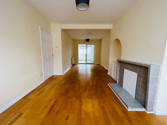 4 Bed Semi-Detached House, Ley Street, IG2 - Photo 1