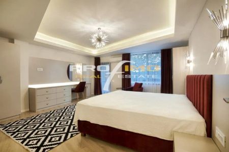 Centru - Plaja Neversea - Apartament 2 camere, mobilat modern, utilat premium - Photo 2