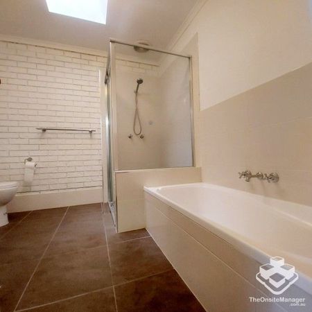 SUNNYBANK HILLS PRIMARY SCHOOL CATCHMENT -3 BEDROOMS TOWNHOUSE - Photo 4