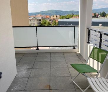 Location Appartement 3 pièces 56m² DRAGUIGNAN 83300 - Photo 3