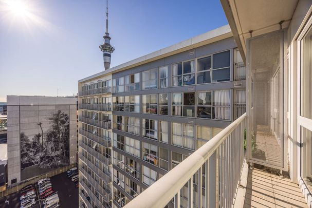 City Living with Harbour Views - Photo 1