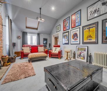 4 bedroom detached house to rent - Photo 1