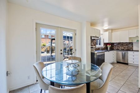 For Lease - 435 Melores Drive, Burlington, Ontario - Photo 2