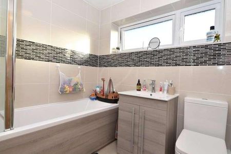 Eagle Way, Shoeburyness, Essex, SS3 - Photo 5