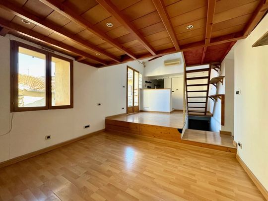 Location Maison 2 pièces 70m² CHATEAUNEUF DE GADAGNE 84470 - Photo 1