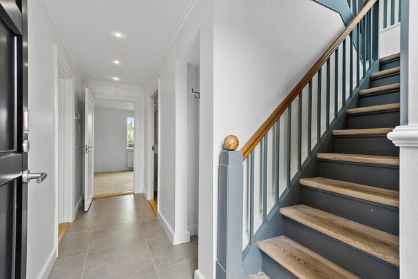 Herskabsvilla med stor have og terrasse - Photo 1