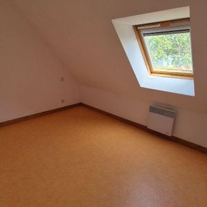 LEVARE: maison d'habitation comprenant: -Entrée, salon/séjour, cuisine, une chambre, salle d'e... - Photo 3