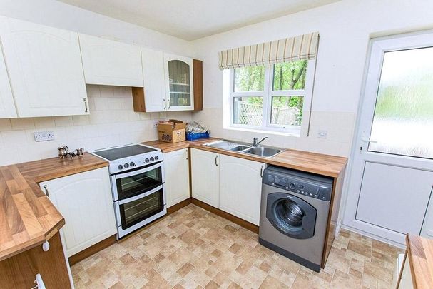 2 bedroom bungalow to rent - Photo 1