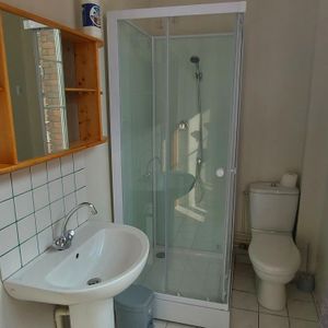 Location Appartement 1 pièce 24m² - Photo 2