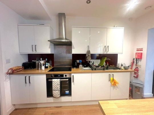 3 bedroom terraced house to rent - Photo 1