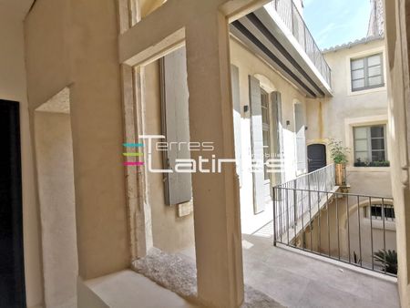 Location Appartement 1 pièce 37m² NIMES 30000 - Photo 4