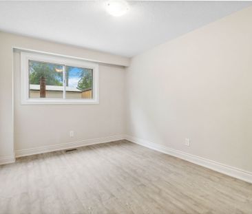 For Lease - 3642 Ellengale Drive, Mississauga, Ontario - Photo 1