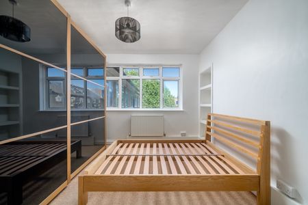 2 Bed Flat, Bermondsey Street, SE1 - Photo 4