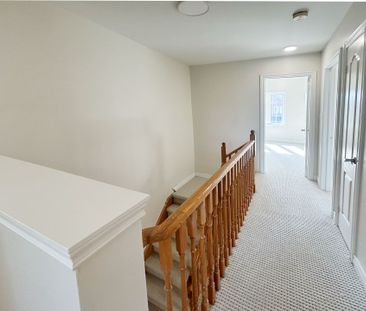 For Lease - 3342 Fountain Park Avenue, Mississauga, Ontario - Photo 3