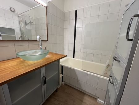 Grand deux pièces meublé avec deux balcons – Krutenau / rue Paul Reiss - Photo 4