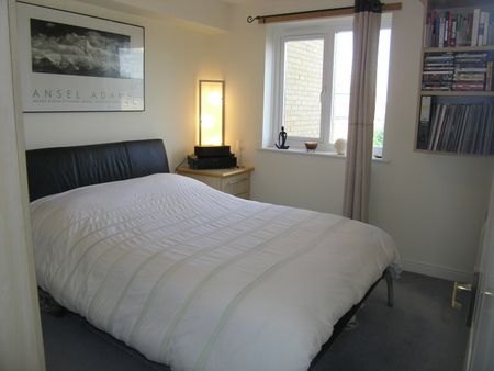 2 Bed Flat, Ferguson Close, E14 - Photo 3