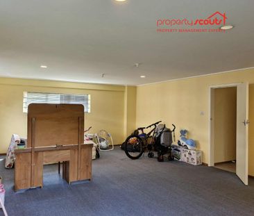 Location and Space - Photo 5