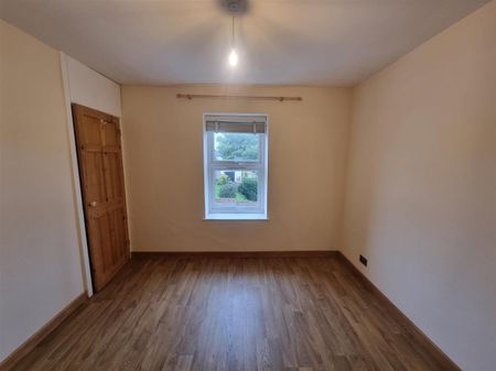 Stockwell Green, Cinderford - Photo 4