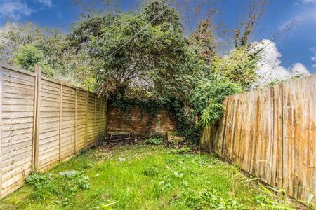 1 bedroom flat to rent - Photo 5