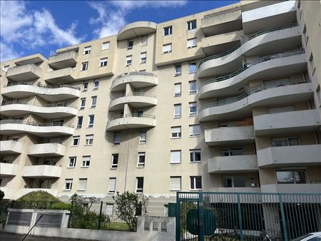 3 pièces - Meublé - 70,04 m² - 3ème étage - Colocation non autorisée - Photo 4