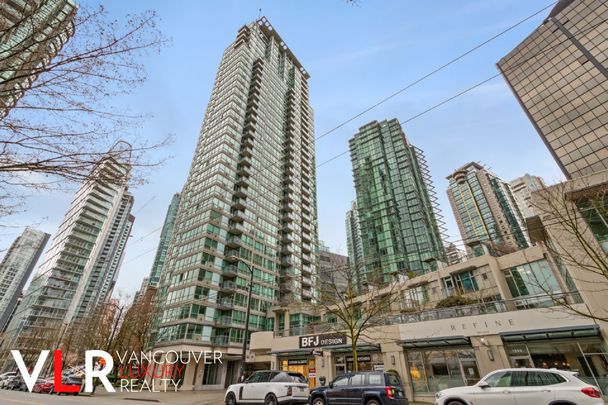 Condo in Downtown Vancouver, BC - Photo 1