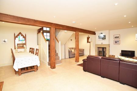 2 bedroom detached house to rent - Photo 4