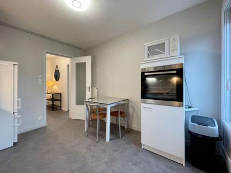 Location Appartement 3 pièces Meublé 69m² QUIMPER 29000 - Photo 4