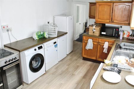 1 bedroom property to rent - Photo 2