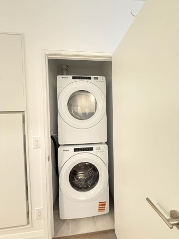 For Lease - 3250 Carding Mill Trail Unit# 222, Oakville, Ontario - Photo 2