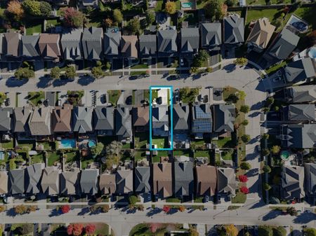 For Lease - 42 Booth Street, Bradford West Gwillimbury, Ontario - Photo 3