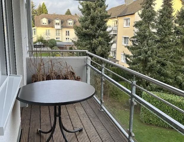 Schicke 2-Zimmer-Wohnung mit Balkon und Pkw-Stellplatz in Leverkusen-Schlebusch! - Foto 1