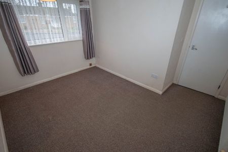 Chaucer Road, Hillside, Rugby, CV22 - Photo 2