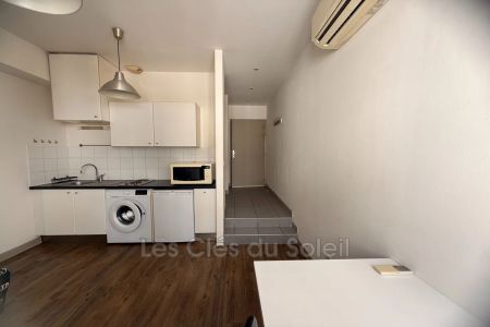 Location appartement studio 19 m² Toulon - Photo 5