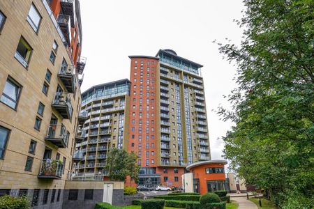 2 bedroom flat to rent - Photo 5