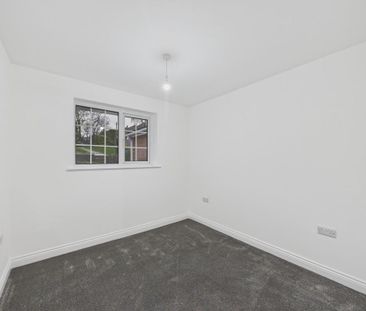 2 bedroom semi-detached bungalow to rent - Photo 6