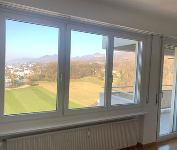 "Sanierte Familienwohnung mit toller Aussicht" - Photo 2