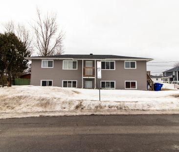 Bel Appartement - 7 Rue Crevier #3 - Photo 1