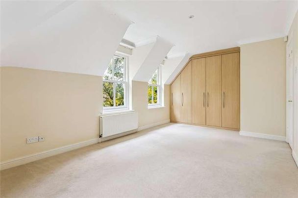 West Drive, Sonning, Berkshire, RG4 - Photo 1