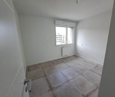 location Appartement T3 DE 64.15m² À CHAMALIERES - Photo 4
