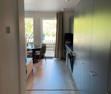 Snödroppsgränd, Hässelby - Photo 2