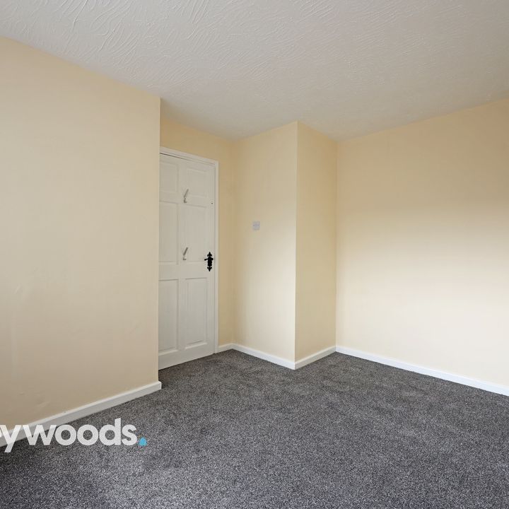 3 bed town house to rent in Rothesay Avenue, Newcastle under Lyme - Photo 1