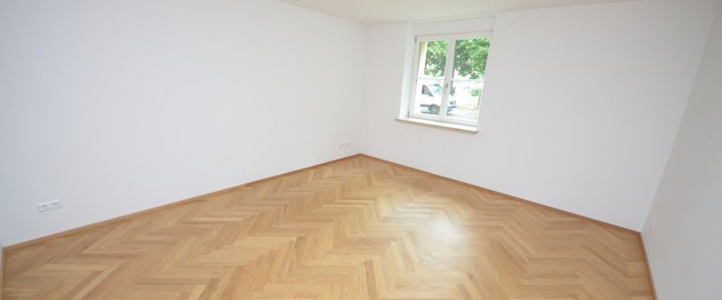 Hochwertig sanierte 4-Zimmerwohnung mit Balkon, Fußbodenheizung und Parkettboden! - Foto 1