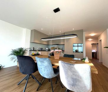 HELL, MIT GARTENANTEIL UND SITZPLATZ - Photo 2