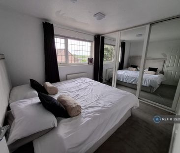 2 bedroom semi-detached house to rent - Photo 3