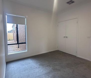 Brand New Family Home - Photo 6